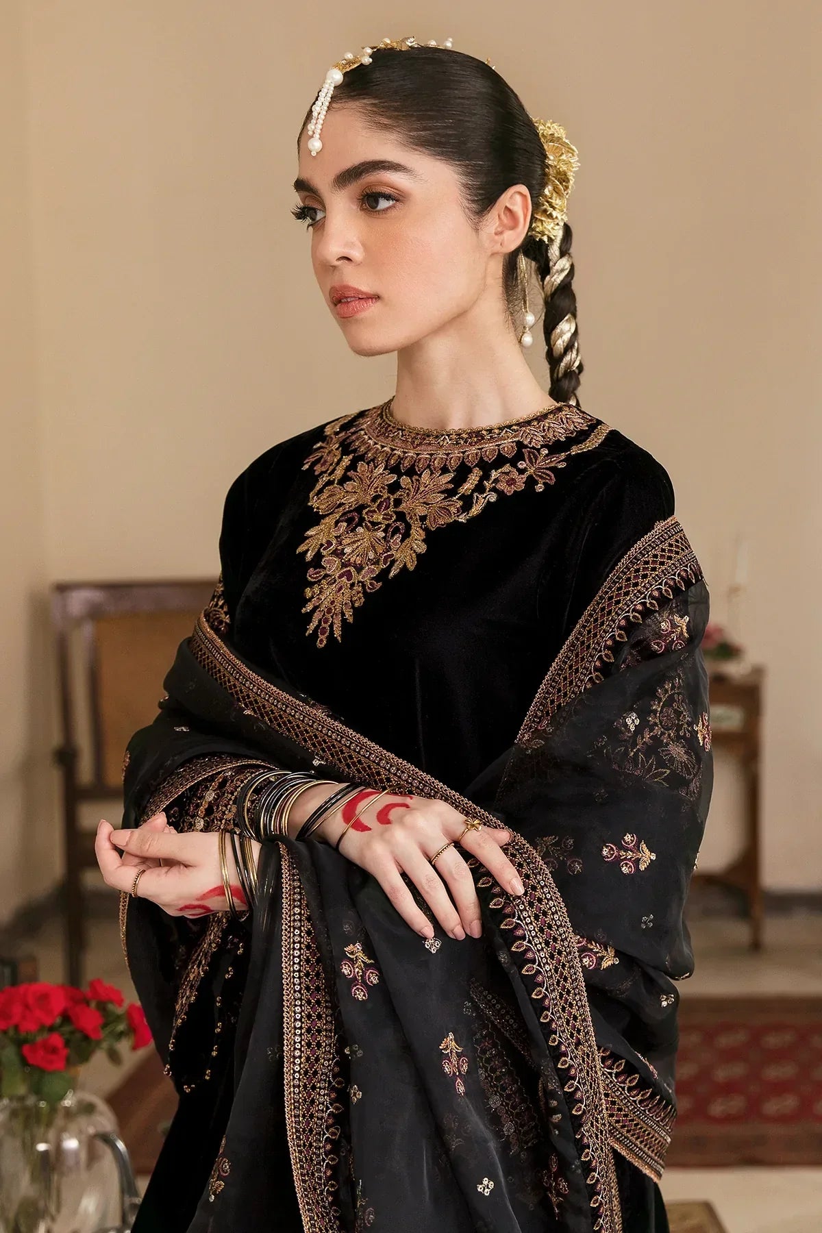 Luxury Black Embroidered 3 Piece Lawn Suit with Organza Dupatta for Women