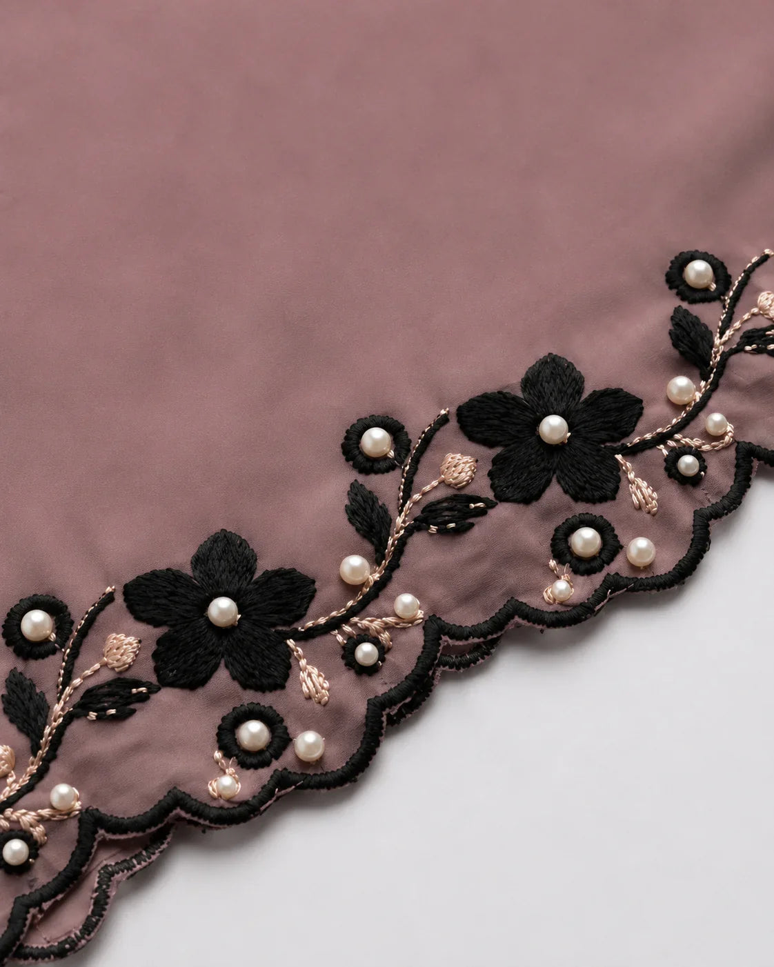 Elegant Mauve 3 Piece Chiffon Suit with Floral Appliqué & Matching Dupatta for Women